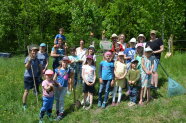 Gruppenbild der Schülerinnen und Schüler im Freien